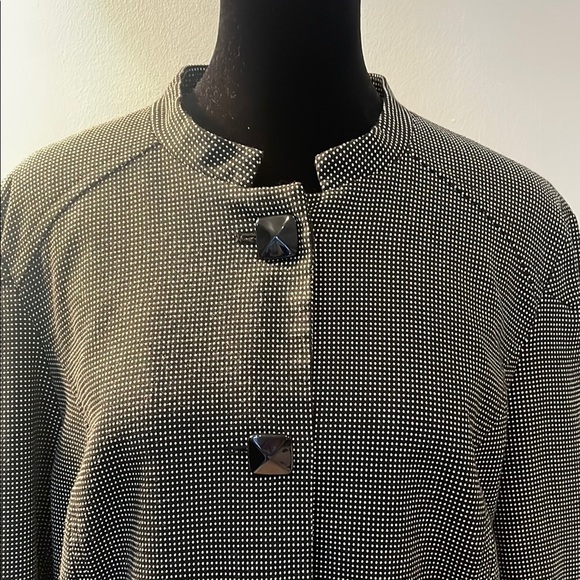 Women's Black and White Jacket/blazer with black button accents - Picture 3 of 3